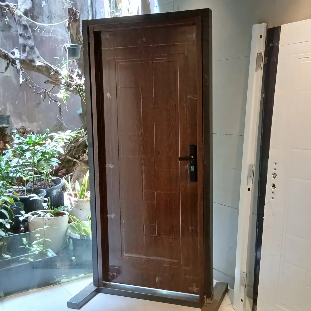 pintu fortress bahan baja motif urat kayu pintu fortress bahan baja motif urat kayu