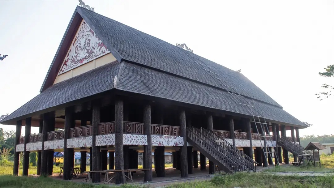 Apa Nama Rumah Adat Kalimantan Timur? Cek di Sini Selengkapnya! Apa Nama Rumah Adat Kalimantan Timur? Cek di Sini Selengkapnya!