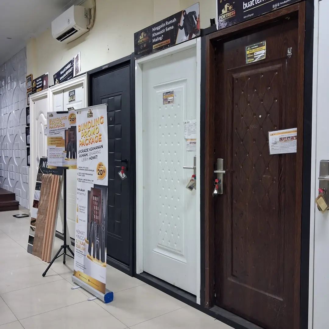 interior toko pintu baja fortress pekanbaru interior toko pintu baja fortress pekanbaru
