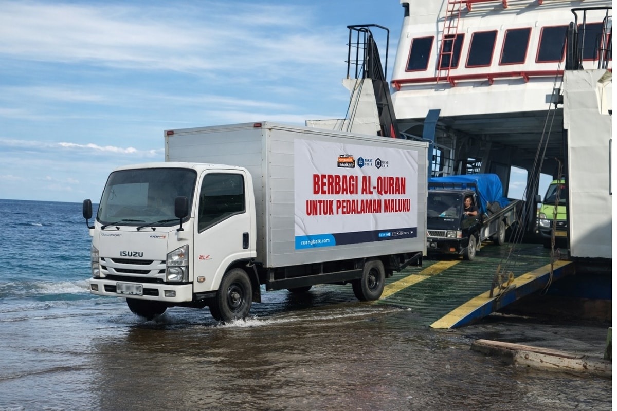 Menembus Lautan, Mengantar Cahaya: 10.000 Al-Qur’an untuk Santri Pelosok Maluku Menembus Lautan, Mengantar Cahaya: 10.000 Al-Qur’an untuk Santri Pelosok Maluku