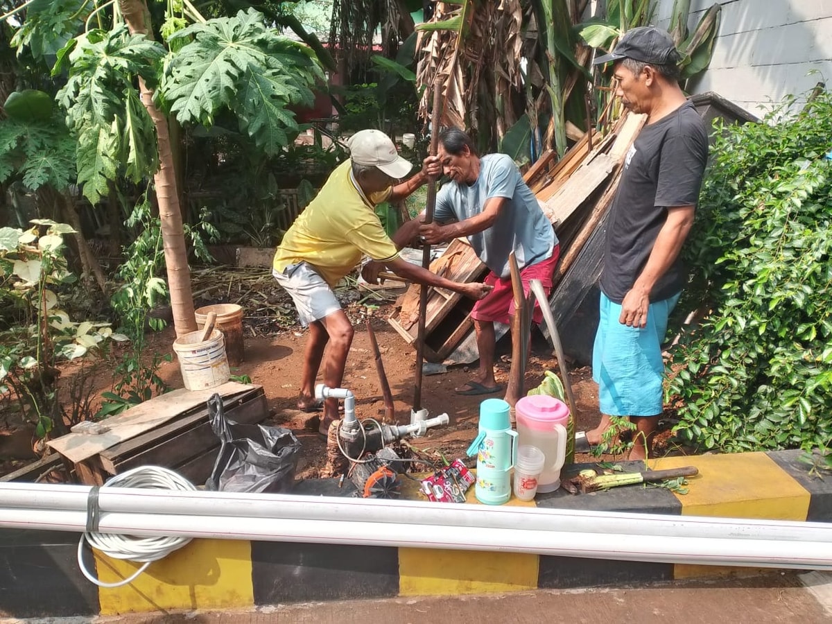 Sumur ke-95 Ruang Baik Dibangun di Parung, Ikhtiar Hadirkan Air Bersih untuk Puluhan Keluarga Sumur ke-95 Ruang Baik Dibangun di Parung, Ikhtiar Hadirkan Air Bersih untuk Puluhan Keluarga