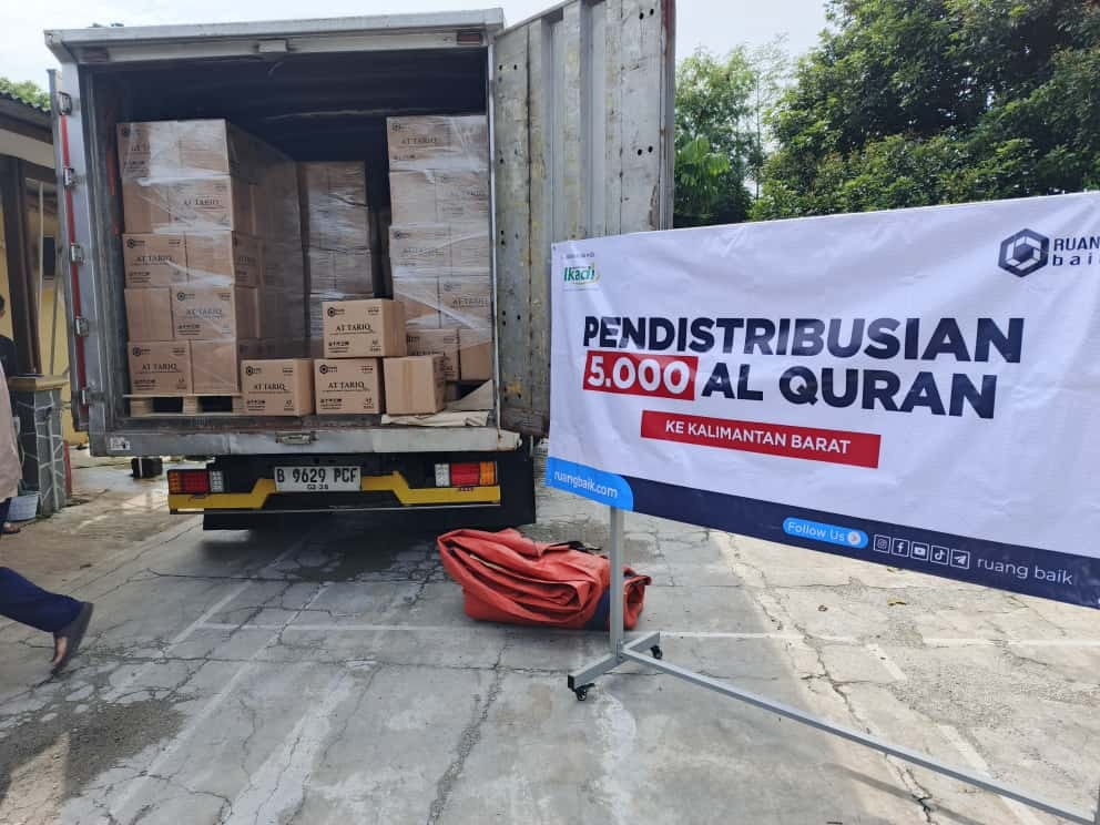 Sambut Hari Santri Nasional, Ruang Baik Berangkatkan 5.000 Al-Qur’an dan 2.549 Iqro ke 12 Kabupaten/Kota di Kalimantan Barat