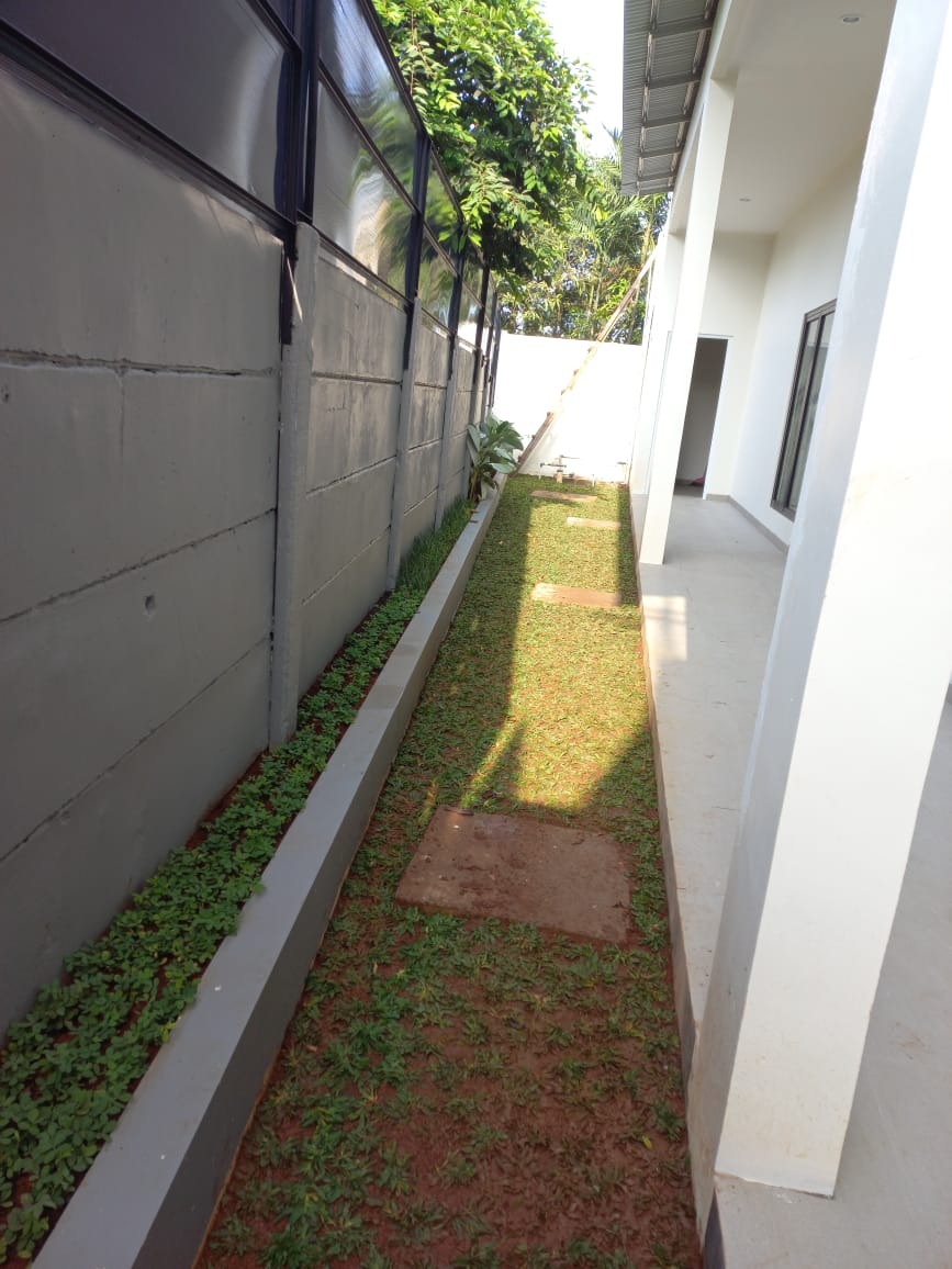 Mini Garden Depan teras Asrama Santri