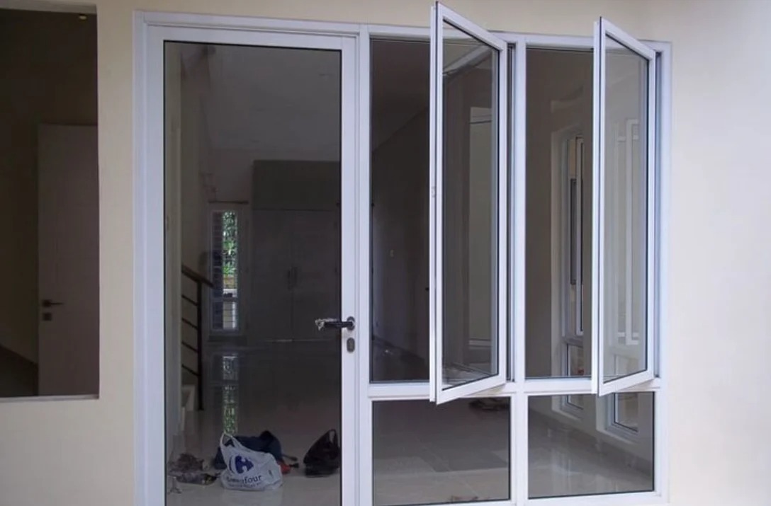 Harga Pintu Kaca Baja Ringan: Murah dan Minimalis