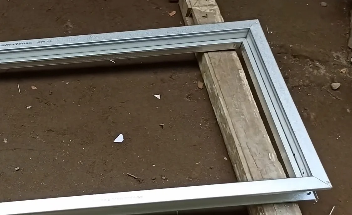 Daftar Harga Kusen Pintu Baja Ringan Siap Pakai