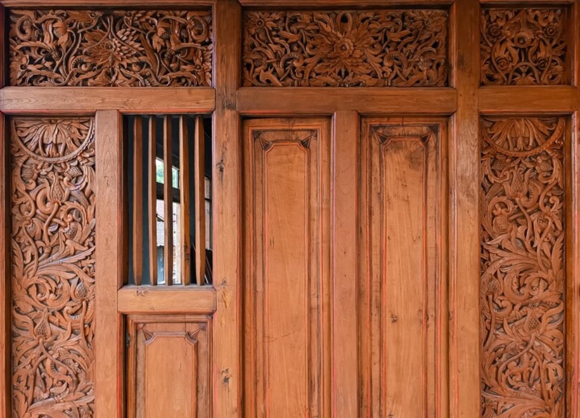 pintu kayu jati