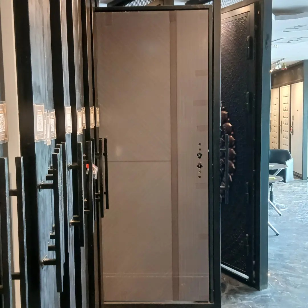 foto pintu baja fortress minimalis modern