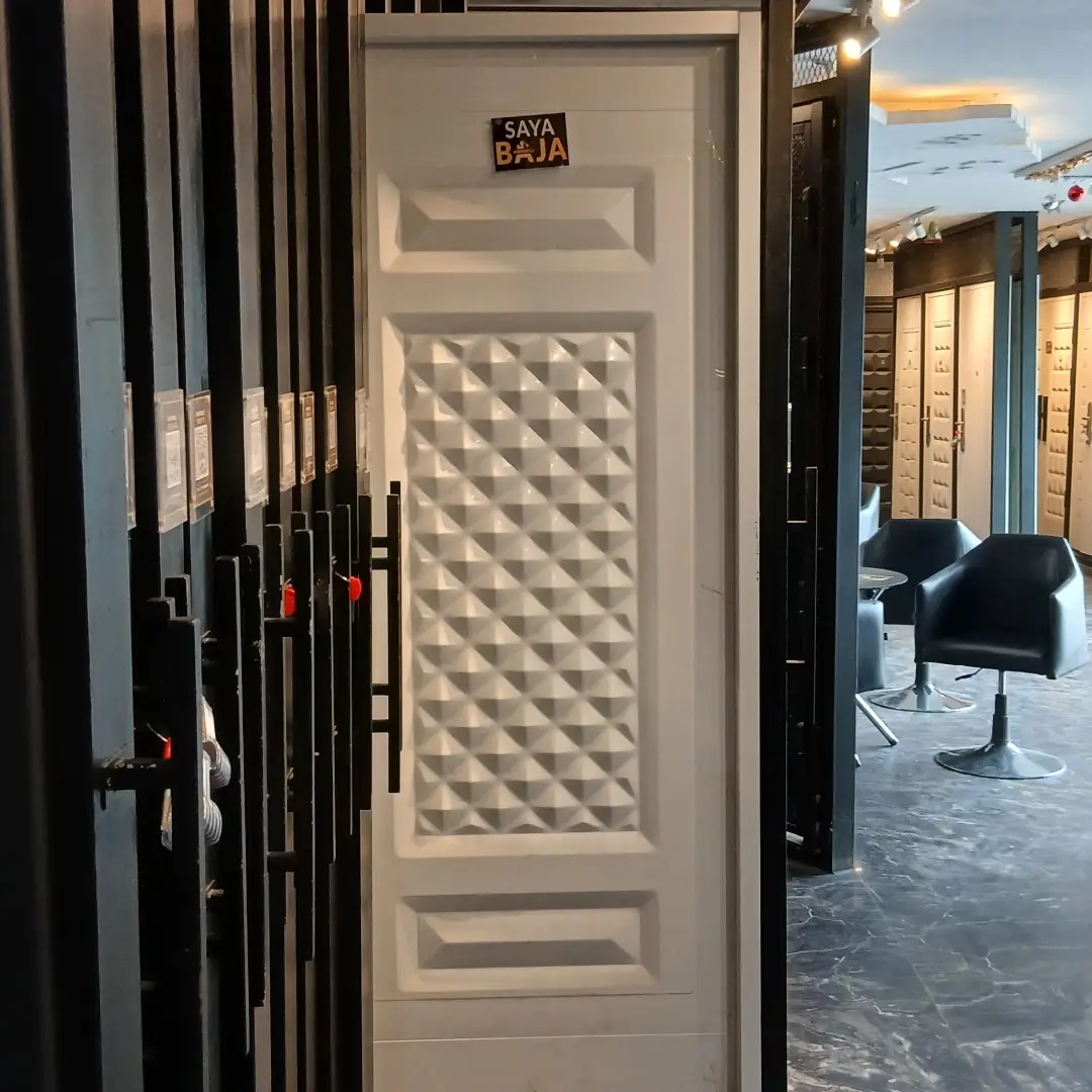 pintu baja fortress putih