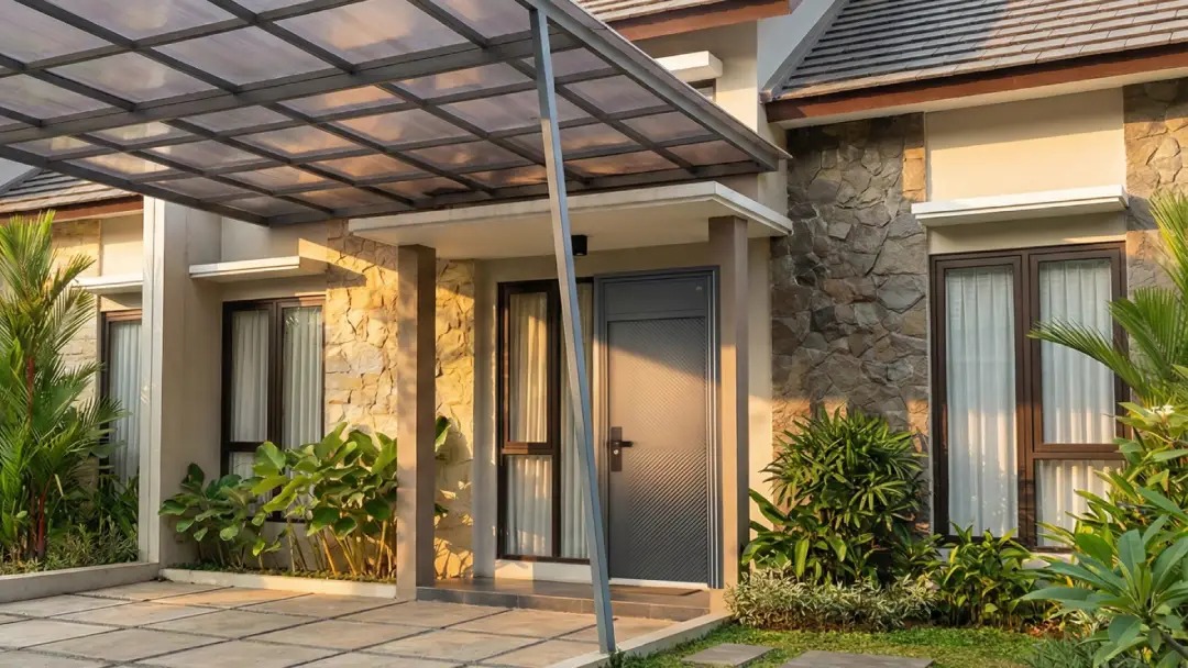 Apakah Pintu Baja Bisa Dipasang di Luar Ruangan? Cek Faktanya Disini!