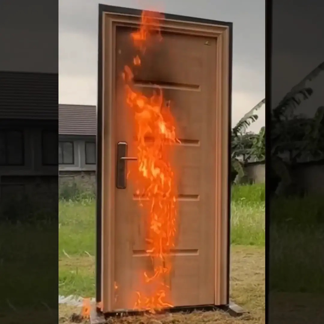 pintu baja fortress dibakar tahan api