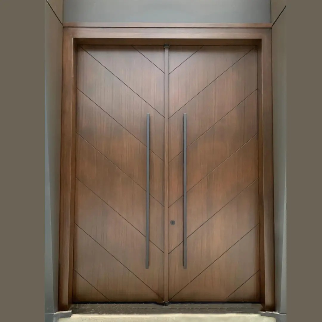 Pintu Kupu Tarung Tipis dengan Garis Diagonal Elegan