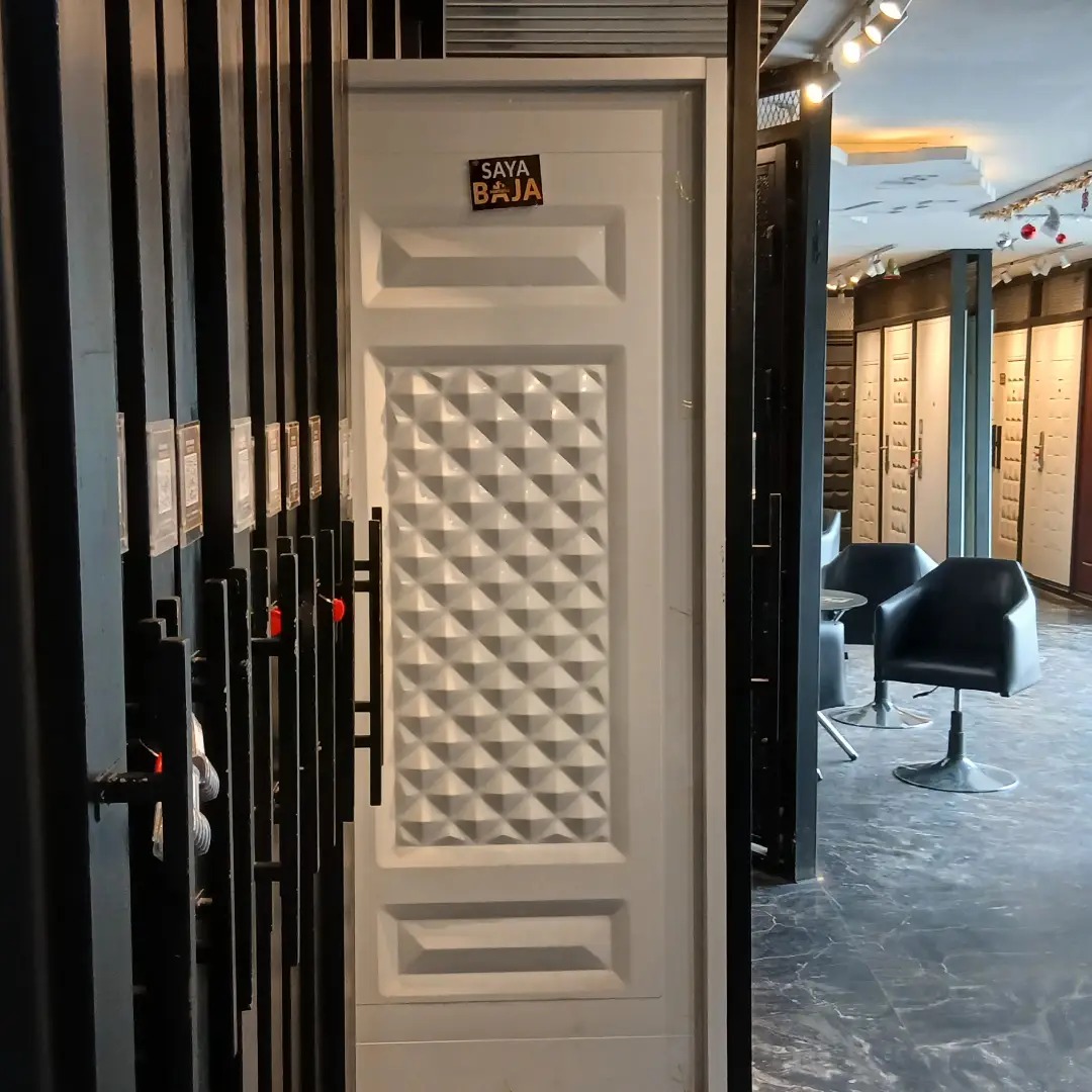 foto pintu baja fortress warna putih elegan