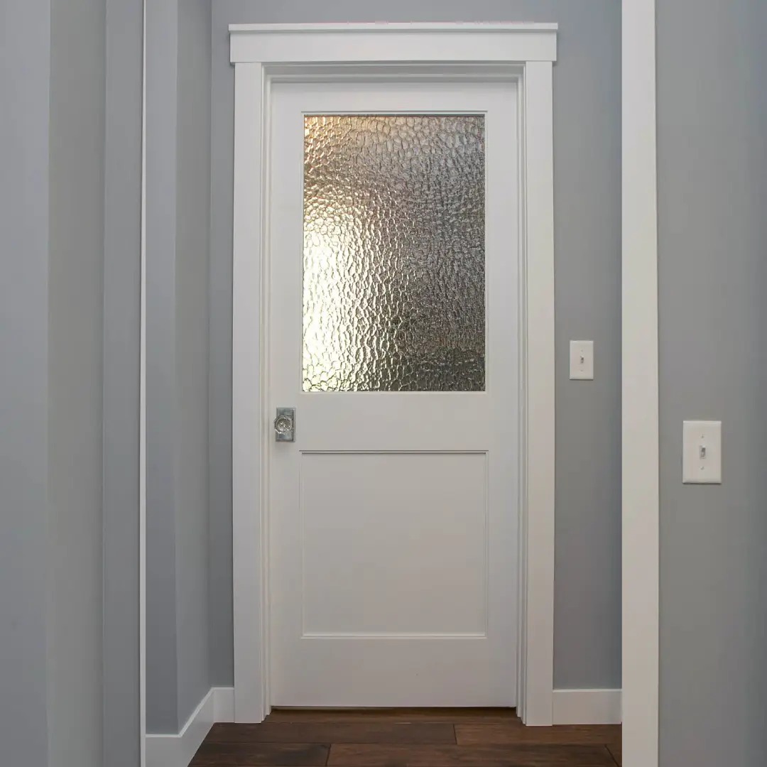 Pintu dengan Model Kaca Tekstur
