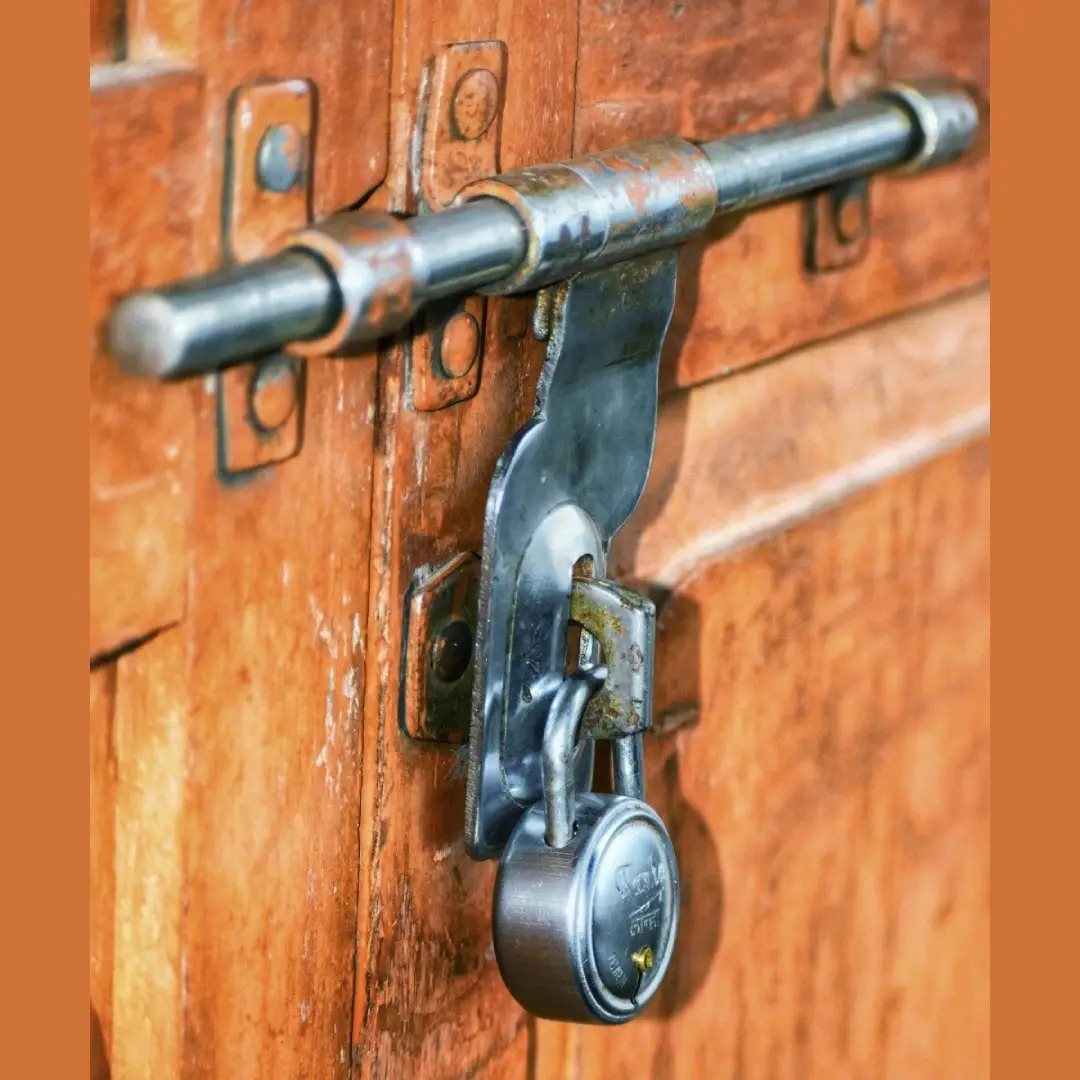 Grendel Besi Tua Jadul