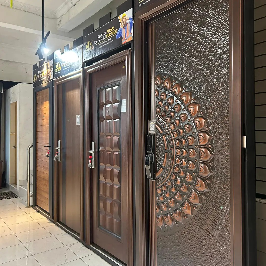 distributor pintu baja fortress