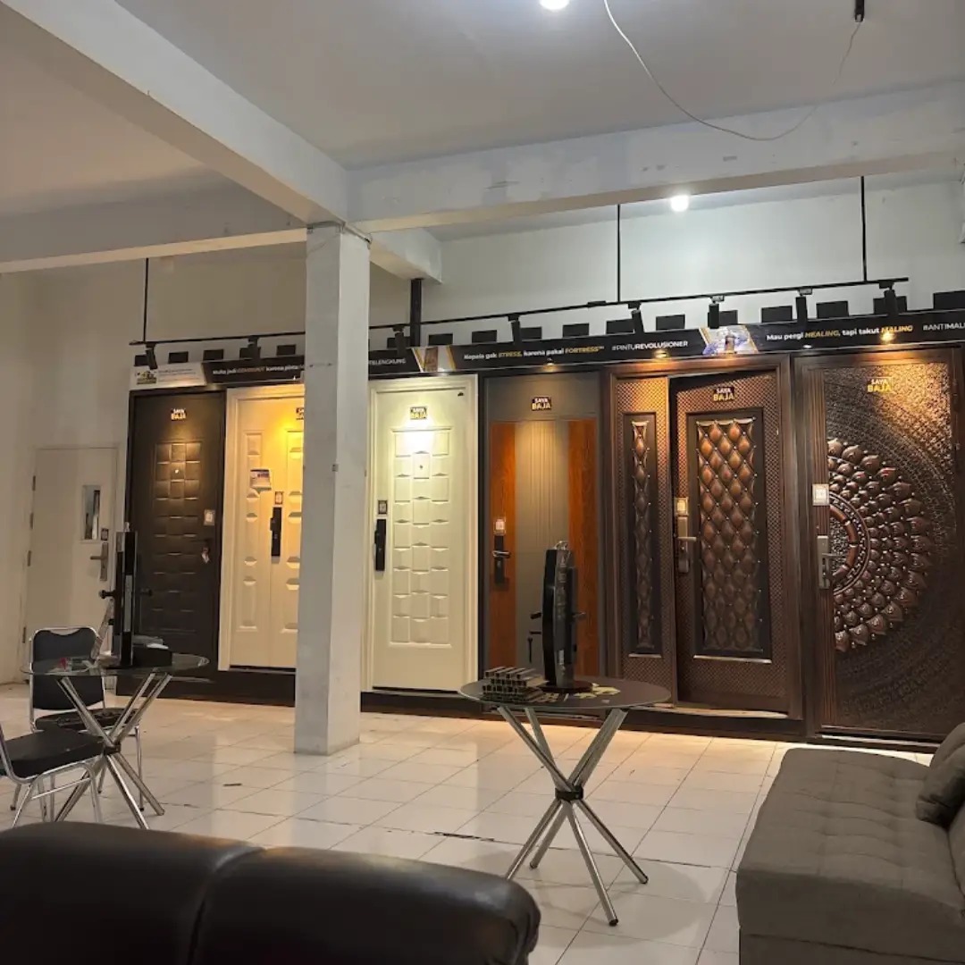 interior toko pintu baja fortress makassar