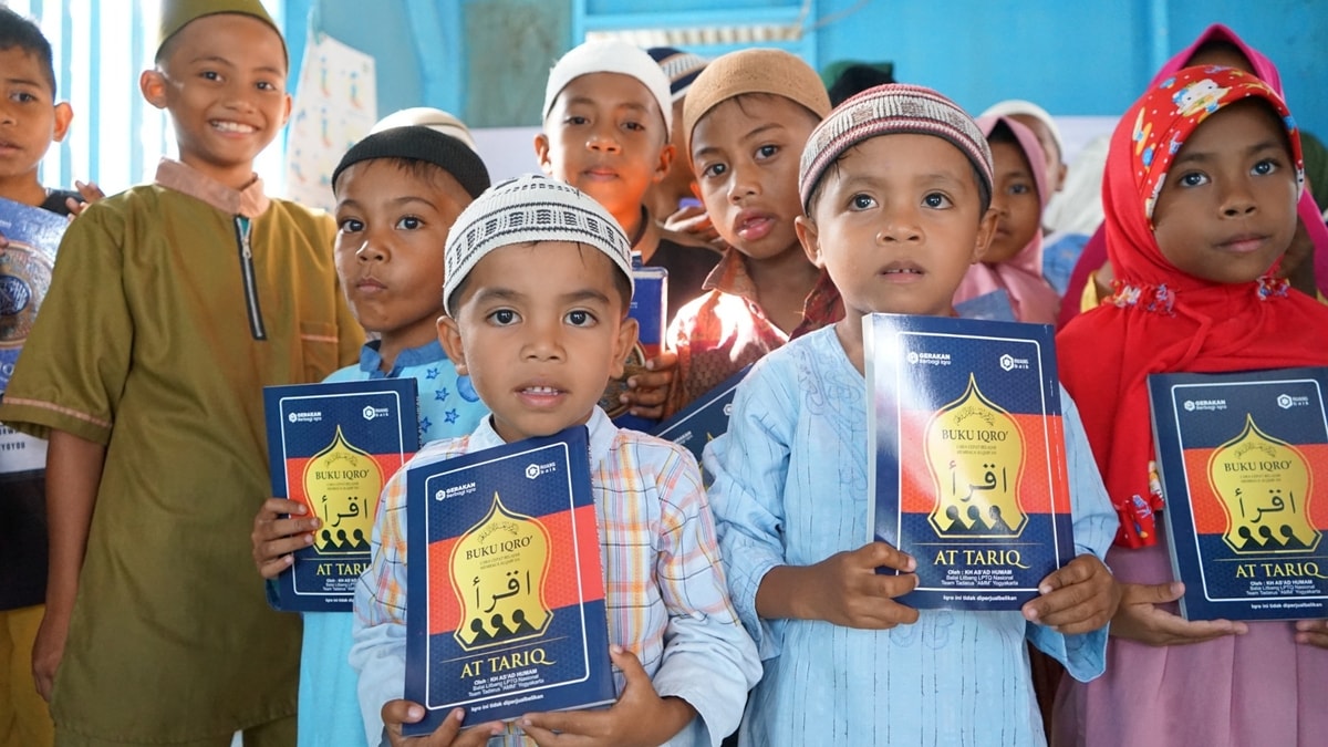 259.157 Buku IQRO Untuk Santri TPA/TPQ Tersalurkan Hingga Pelosok Negeri