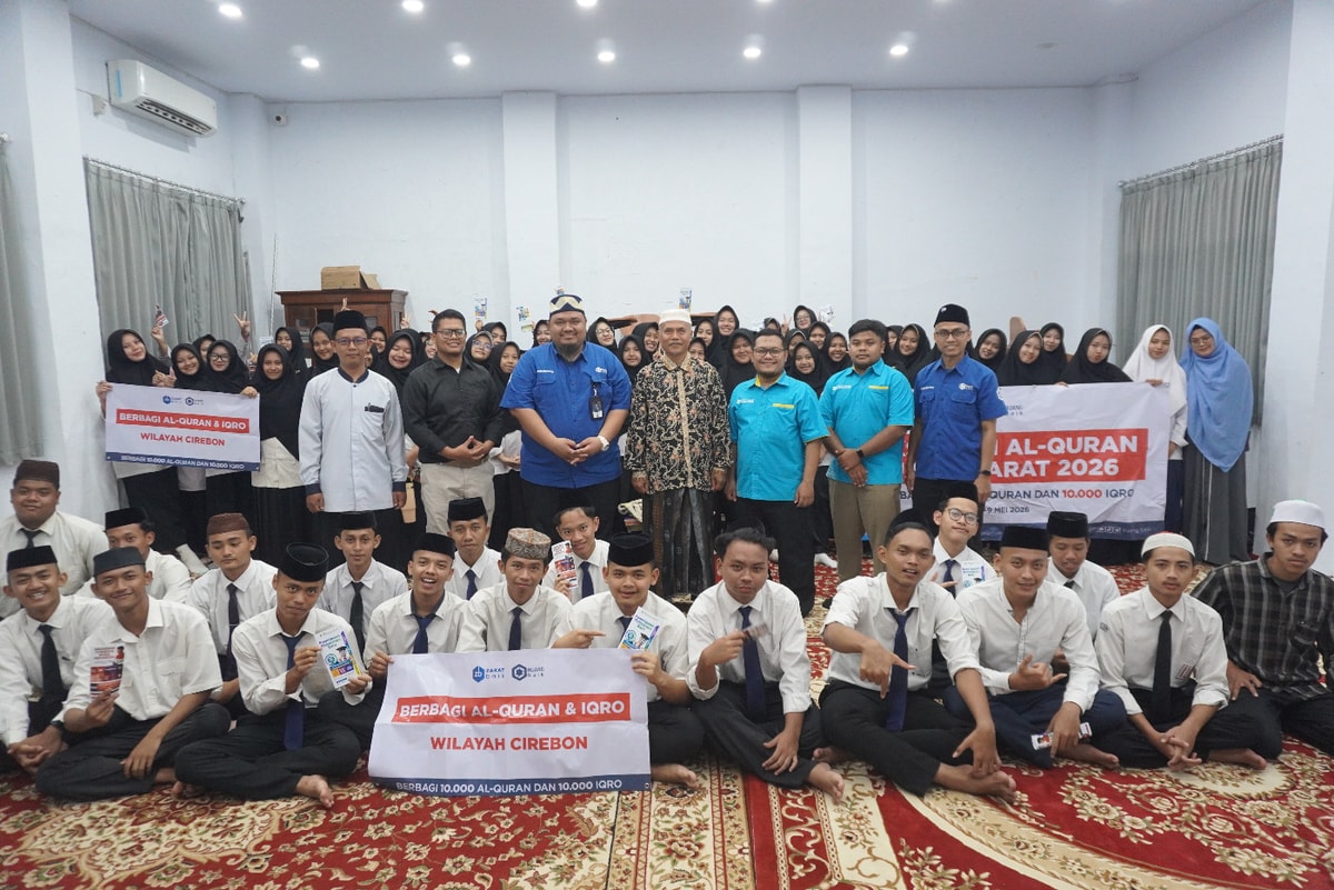 Penyaluran program di Pondok Manbaul Ulum