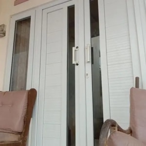 Model Pintu Putih yang Estetik