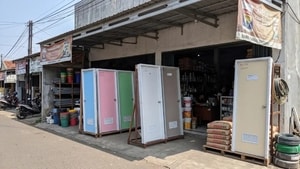 Berapa Harga Pintu Kamar Mandi Plastik Murah? Cek Pasarannya!