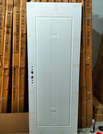 pintu ukiran garis tengah