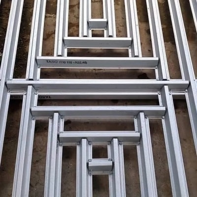 Pintu Gerbang dari Baja Ringan