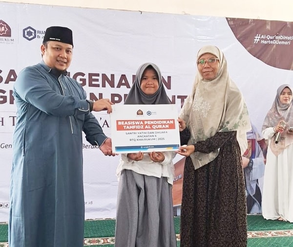 RUANG BAIK SAMBUT SANTRI BARU ANGKATAN-6 RTQ KHAIRUKUM DAN SERAHKAN BEASISWA PENDIDIKAN AL-QUR’AN SANTRI YATIM DAN DHUAFA
