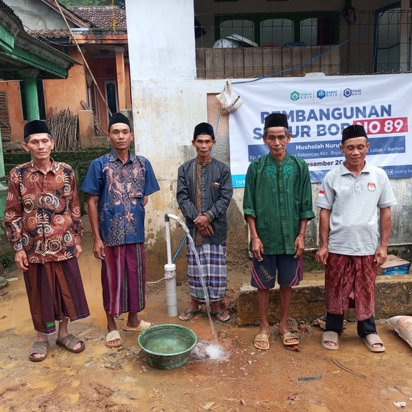 Ruang Baik Bangun Dua Sumur Bor di Banten: Kado Akhir Tahun untuk Warga dan Jamaah Musolah Pedalaman Lebak Banten