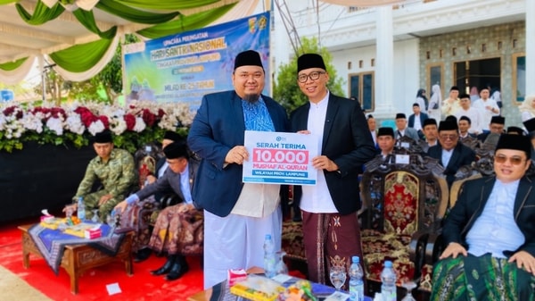 Ruang Baik Salurkan 10.000 Al-Qur’an dan 5.000 Iqro untuk Santri di Lampung pada Puncak Hari Santri 2026
