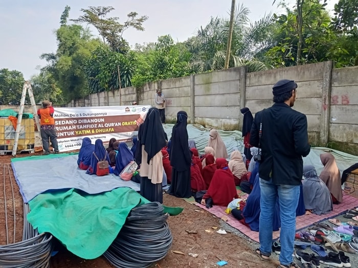 Santri RTQ Khairukum Gelar Doa Bersama untuk Kelancaran Pembangunan Gedung Pesantren