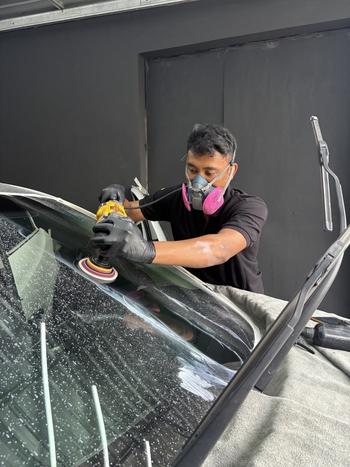 Fungsi Utama Kaca Mobil yang Jarang Diketahui