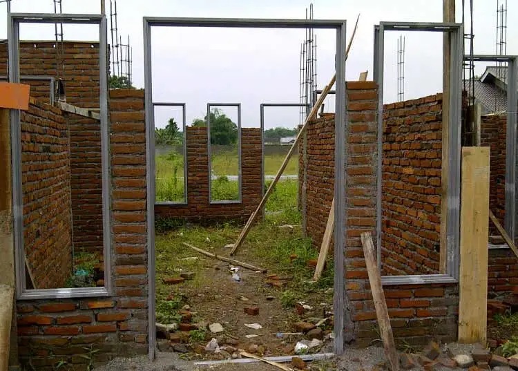 Kusen Pintu dari Baja Ringan Cocok untuk Pintu Apa? Ini Tips Memilihnya