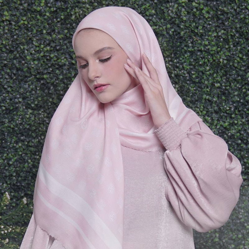Perfect Prive Pink Scarf